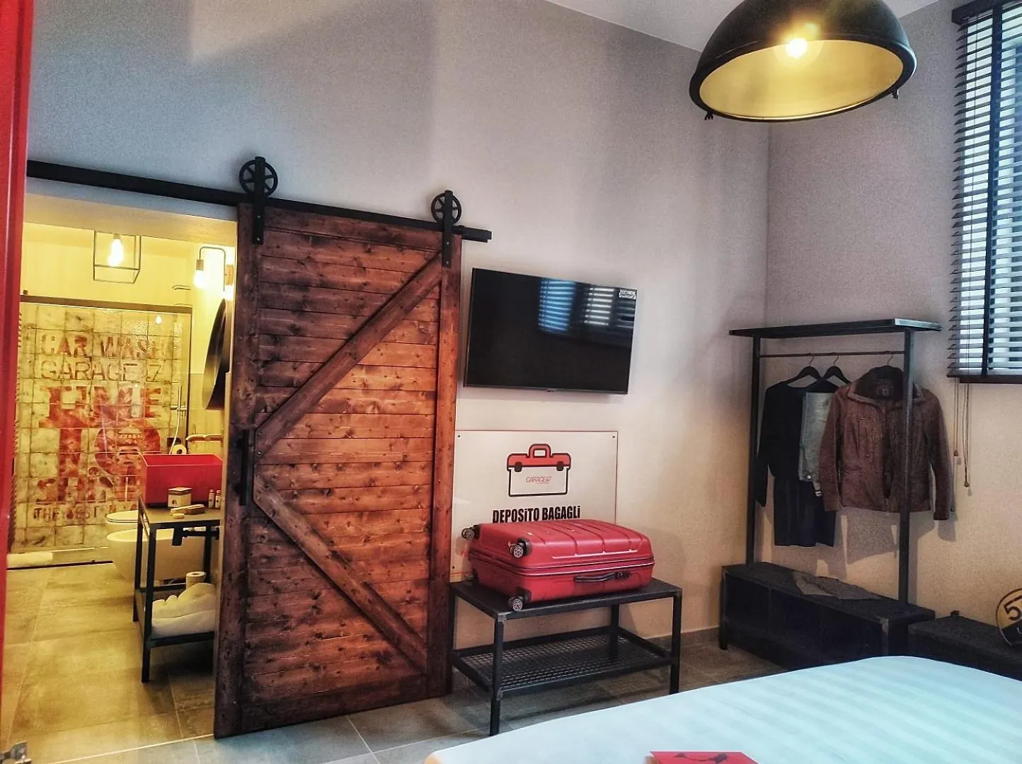 Garage47 Storica Officina Meccanica Loft B&B In Pienza 0*,  Italy