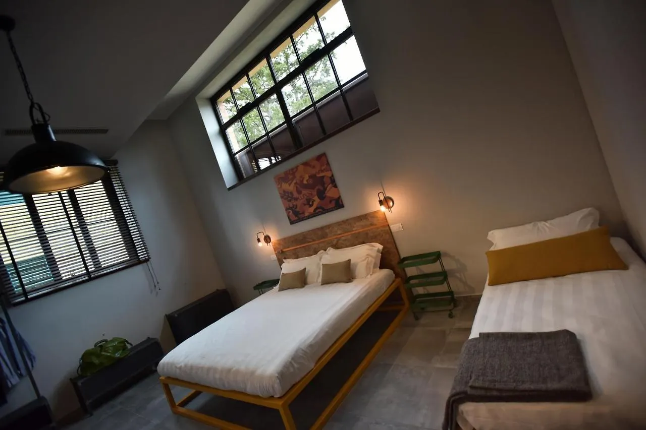 Garage47 Storica Officina Meccanica Loft B&B In Pienza 0*,  Italia